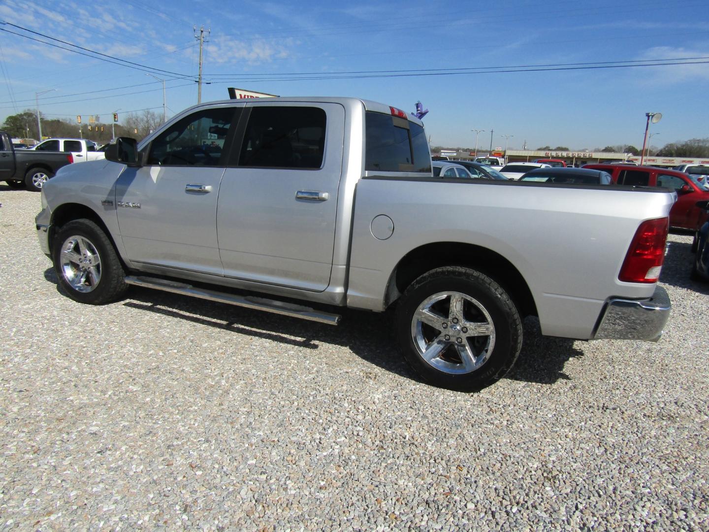 2010 Silver /Gray Dodge Ram 1500 Laramie Crew Cab 2WD (1D7RB1CT0AS) with an 5.7L V8 OHV 16V engine, Automatic transmission, located at 15016 S Hwy 231, Midland City, AL, 36350, (334) 983-3001, 31.306210, -85.495277 - Photo#5